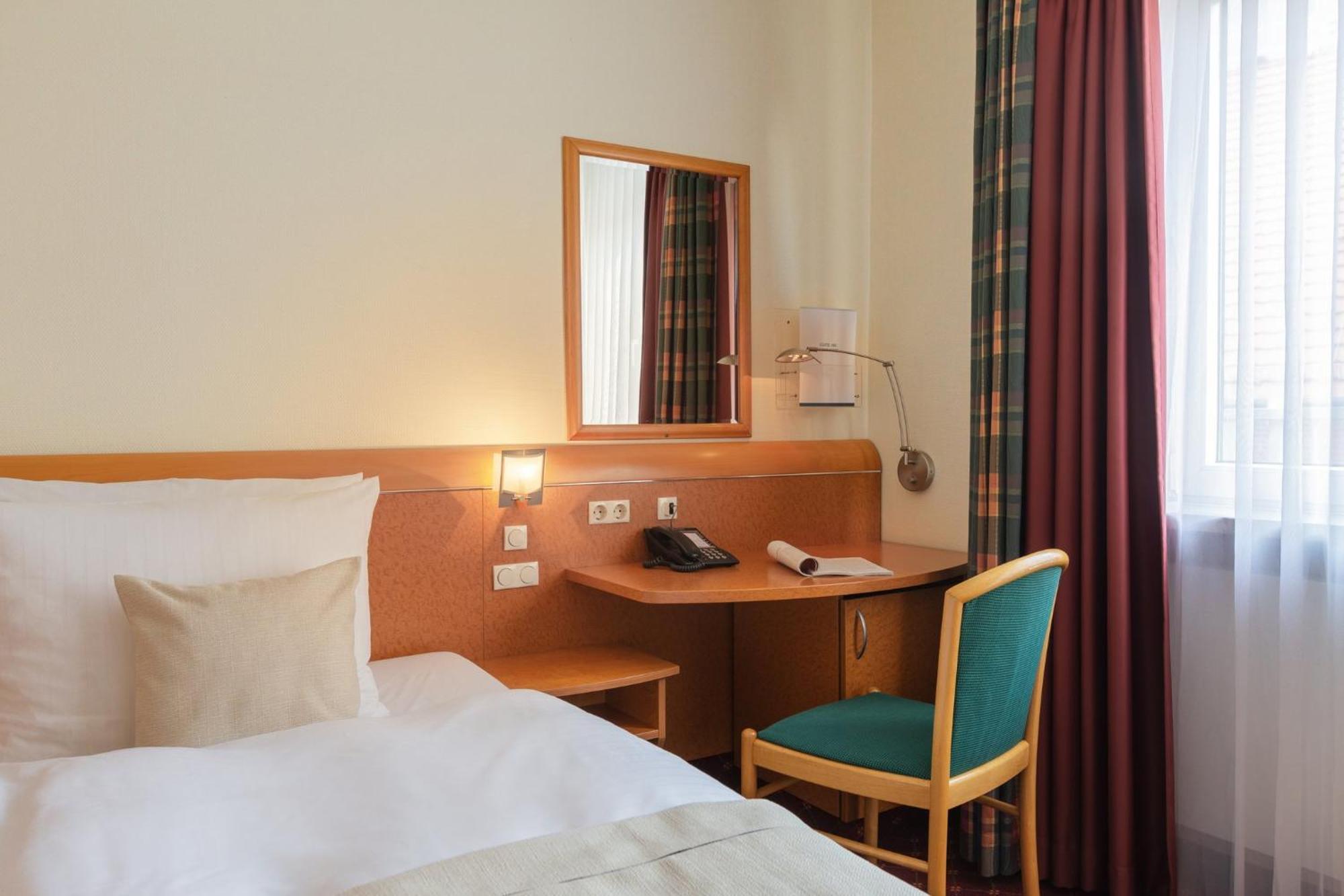Garner Hotel Hamburg - Wandsbek Marktplatz Luaran gambar